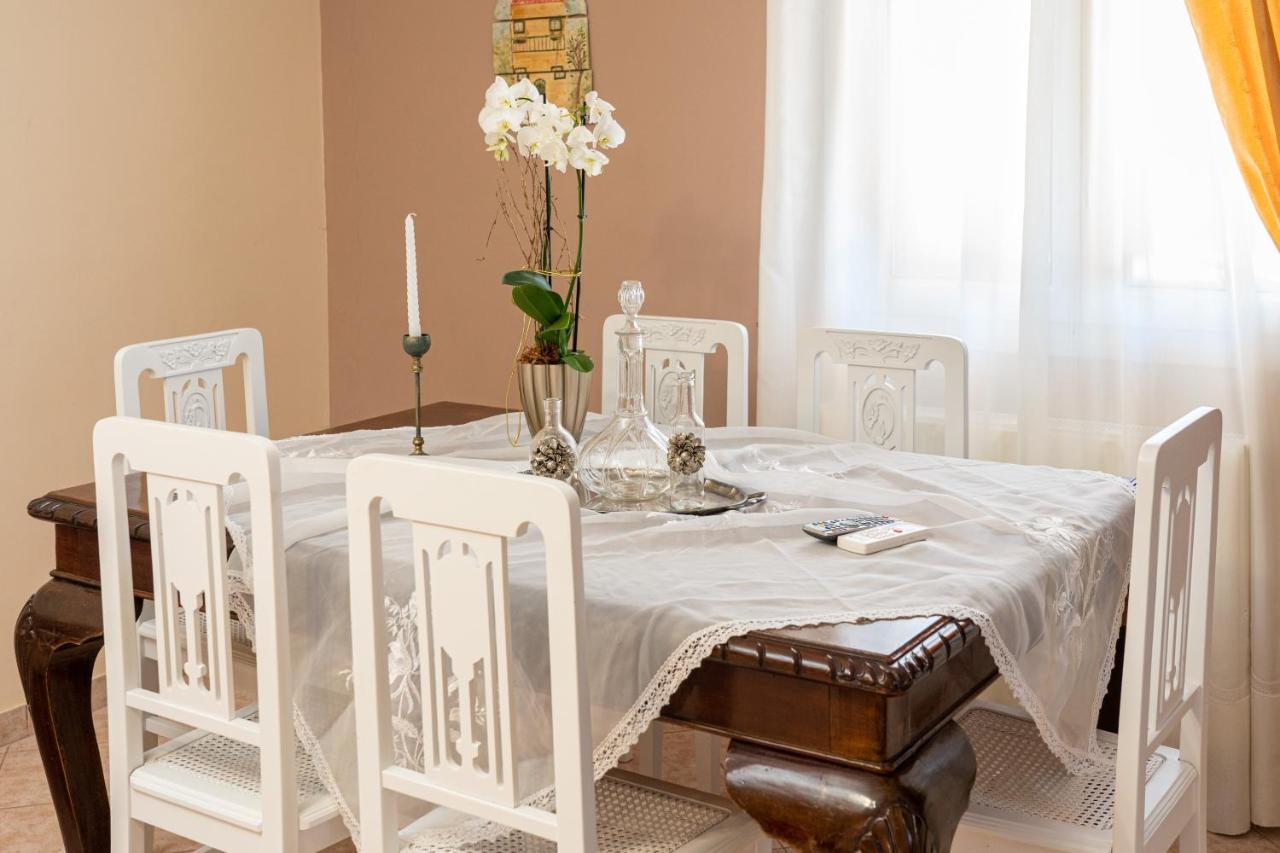 Artemis Superb 2 Bedroom Apartment 700 M Away From The Beach Minia Exteriör bild