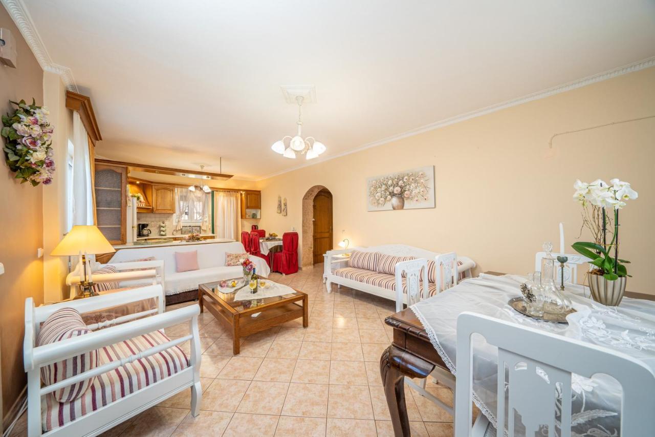 Artemis Superb 2 Bedroom Apartment 700 M Away From The Beach Minia Exteriör bild