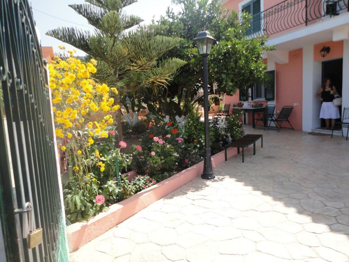 Artemis Superb 2 Bedroom Apartment 700 M Away From The Beach Minia Exteriör bild