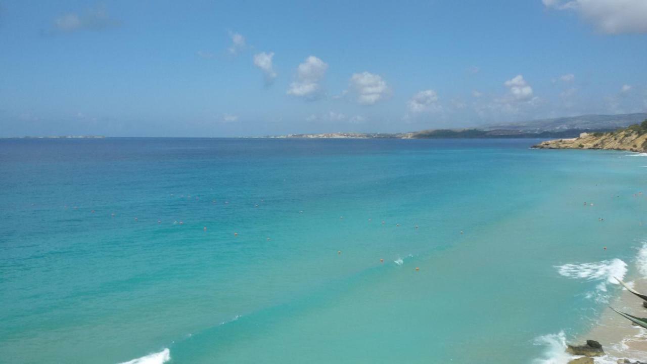 Artemis Superb 2 Bedroom Apartment 700 M Away From The Beach Minia Exteriör bild